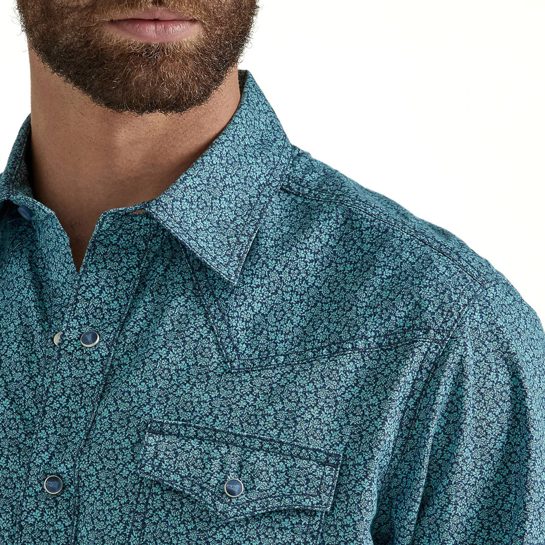 Wrangler Men's Retro Premium Long Sleeve Snap Shirt
