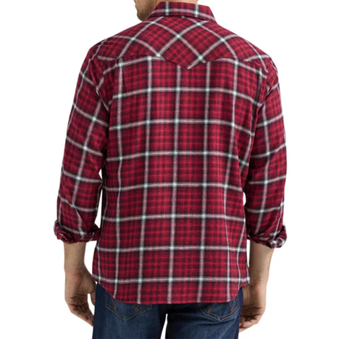 Wrangler Men's Retro Flannel Long Sleeve Snap Shirt