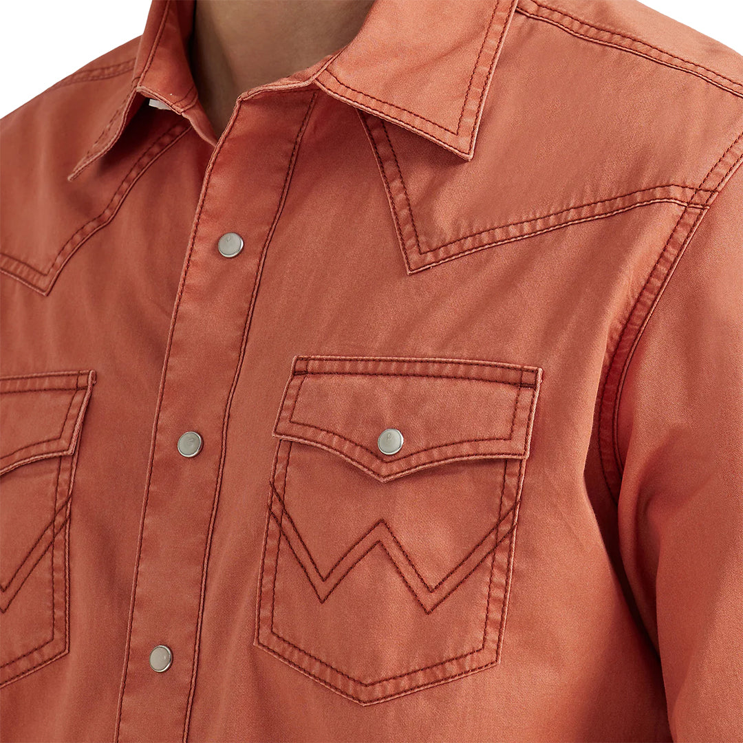Wrangler Men's Retro Premium Western Snap Solid Shirt