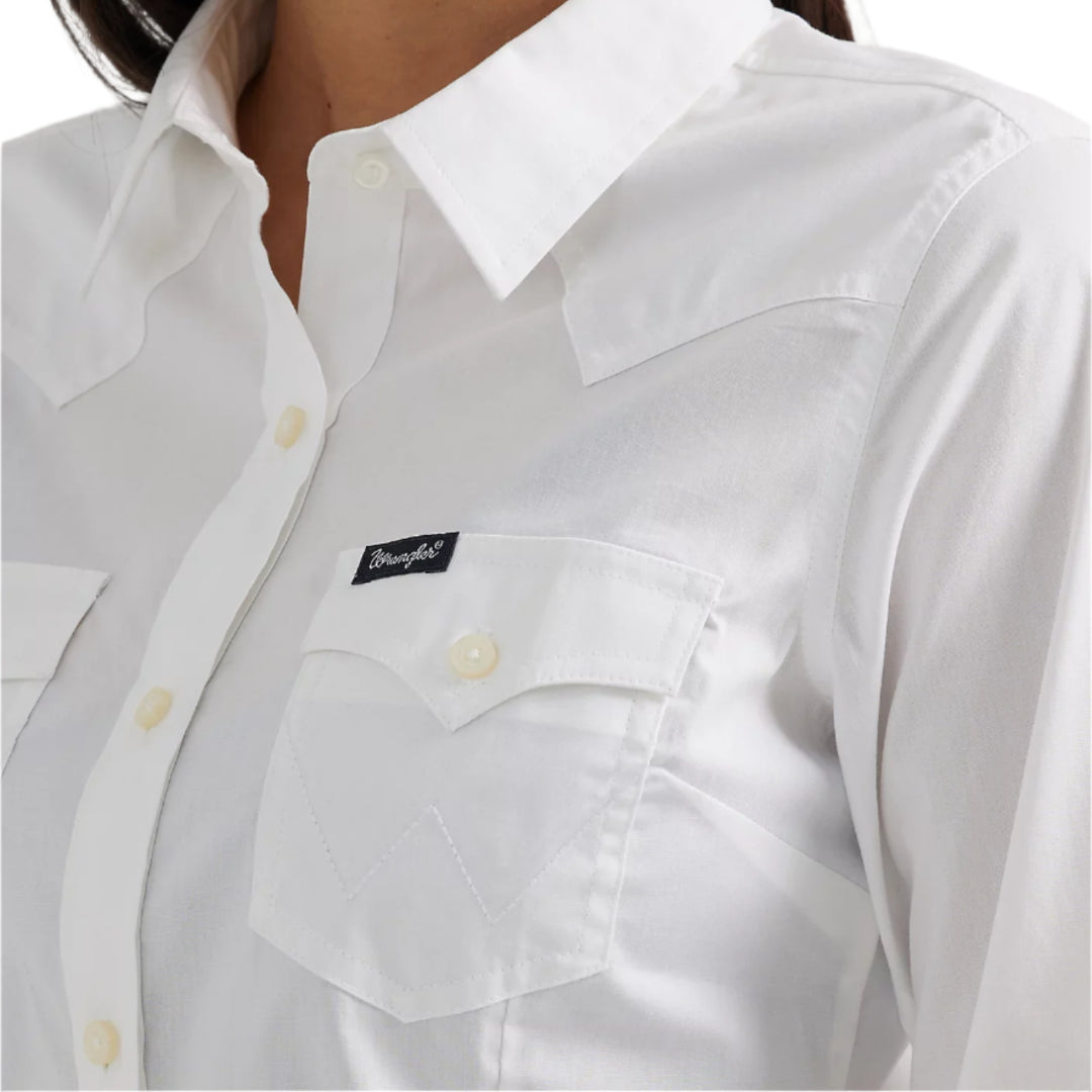 Wrangler Women's Western Long Sleeve Button Down Shirt