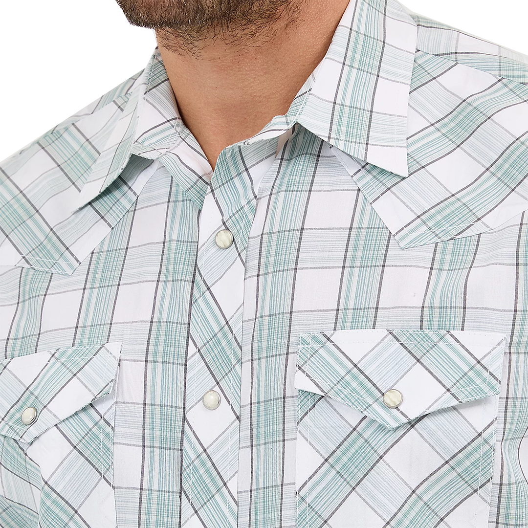 Wrangler Men's 20X Competition Advanced Plaid Comfort Long Sleeve Snap Shirt