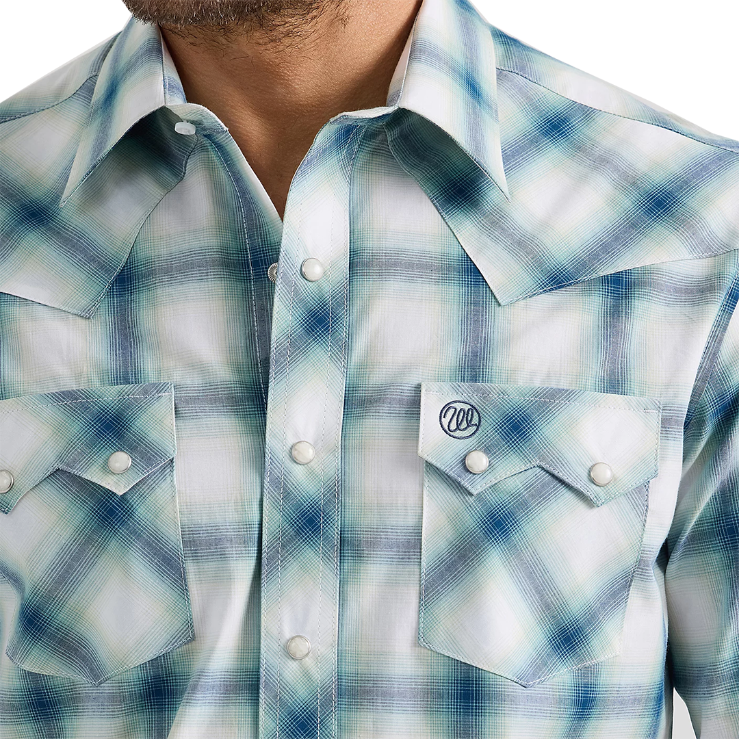 Wrangler Men's Retro Plaid Long Sleeve Snap Shirt