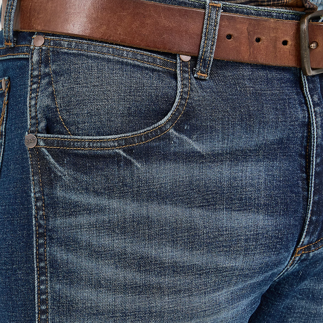 Wrangler Men's Retro Slim Fit Straight Leg Jean