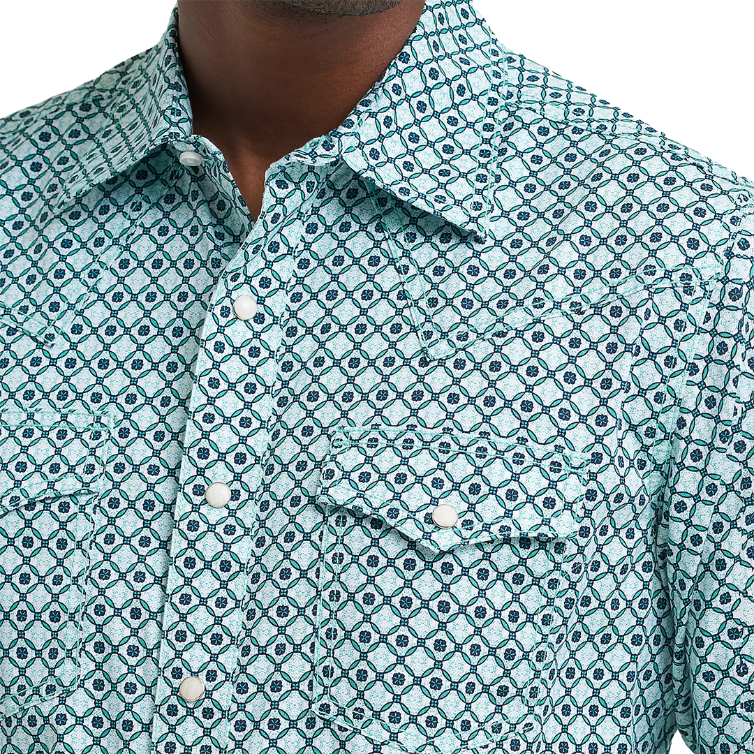 Wrangler Men's Retro Premium Diamond Print Long Sleeve Snap Shirt