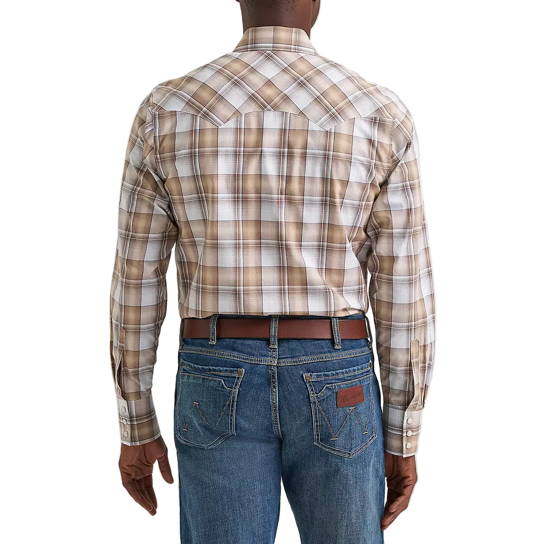 Wrangler Men's Retro Premium Plaid Print Long Sleeve Snap Shirt