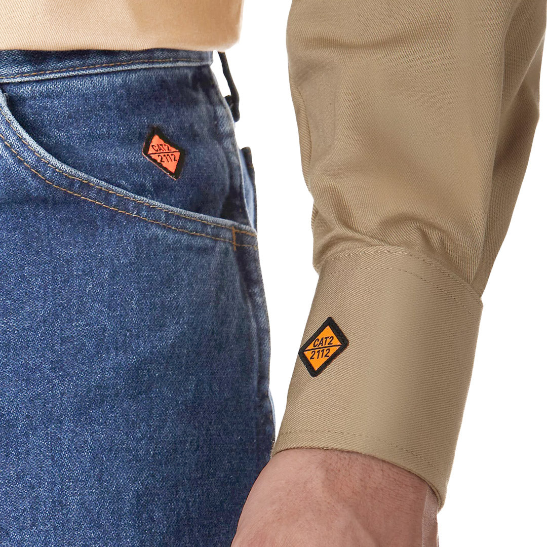Chemise de travail Wrangler à manches longues et boutons-pression résistante aux flammes pour homme