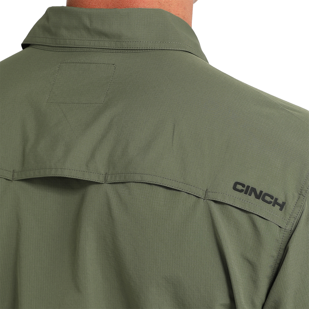 Chemise boutonnée à manches longues Cinch Solid A-Flex pour homme
