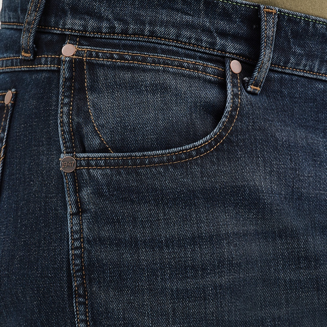 Wrangler Men's Retro Slim Fit Straight Jeans