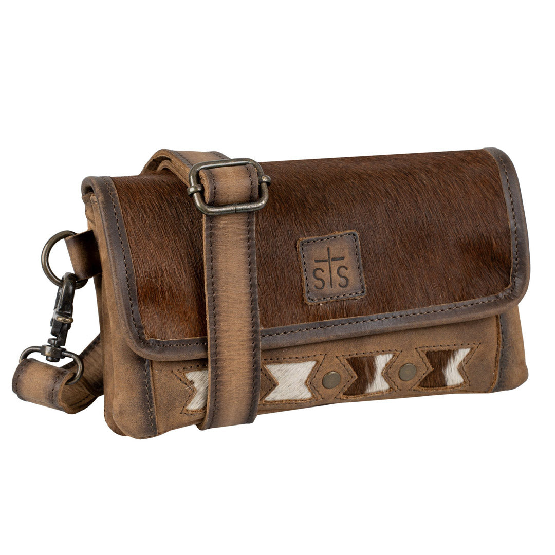 STS Ranchwear Women's Roswell Cowhide Crossbody Purse