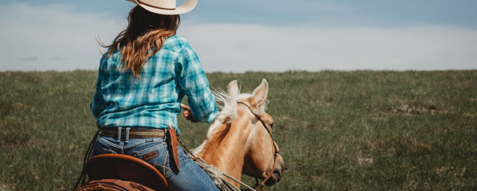 The Best Riding Jeans at Lammle’s Western Wear: Our Top Picks for the Saddle