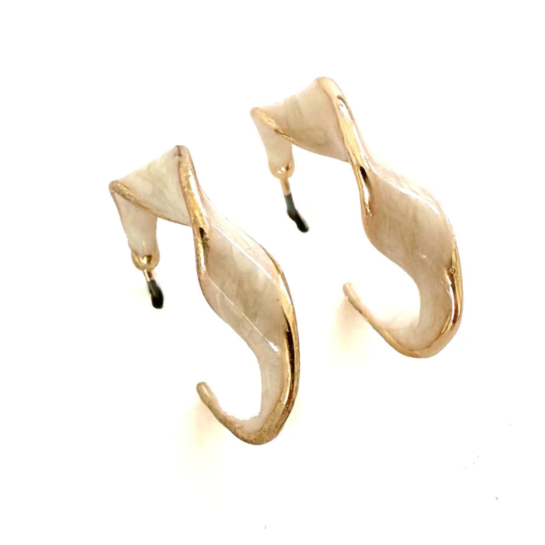 Wyo Horse Women's Twist Enamel Hoop Earrings