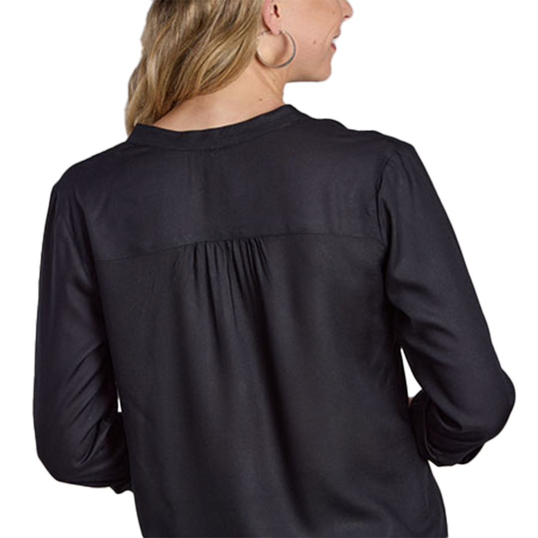 Roper Women's Flower Embroidery Long Sleeve Blouse