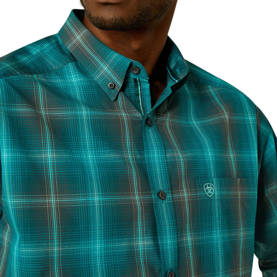 Ariat Men's Pro Series Bear Classic Fit Long Sleeve Button Shirt
