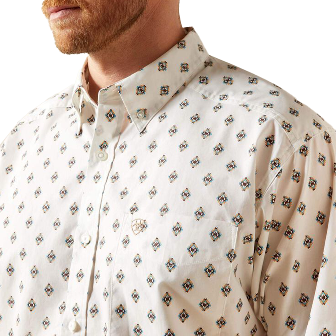 Ariat Men's Classic Fit Long Sleeve Button Shirt