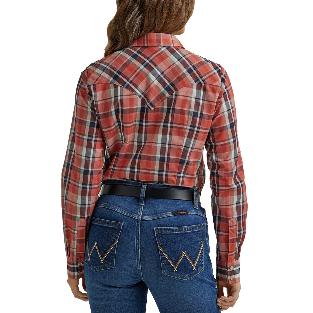Wrangler Women's Essential Plaid Snap Shirt