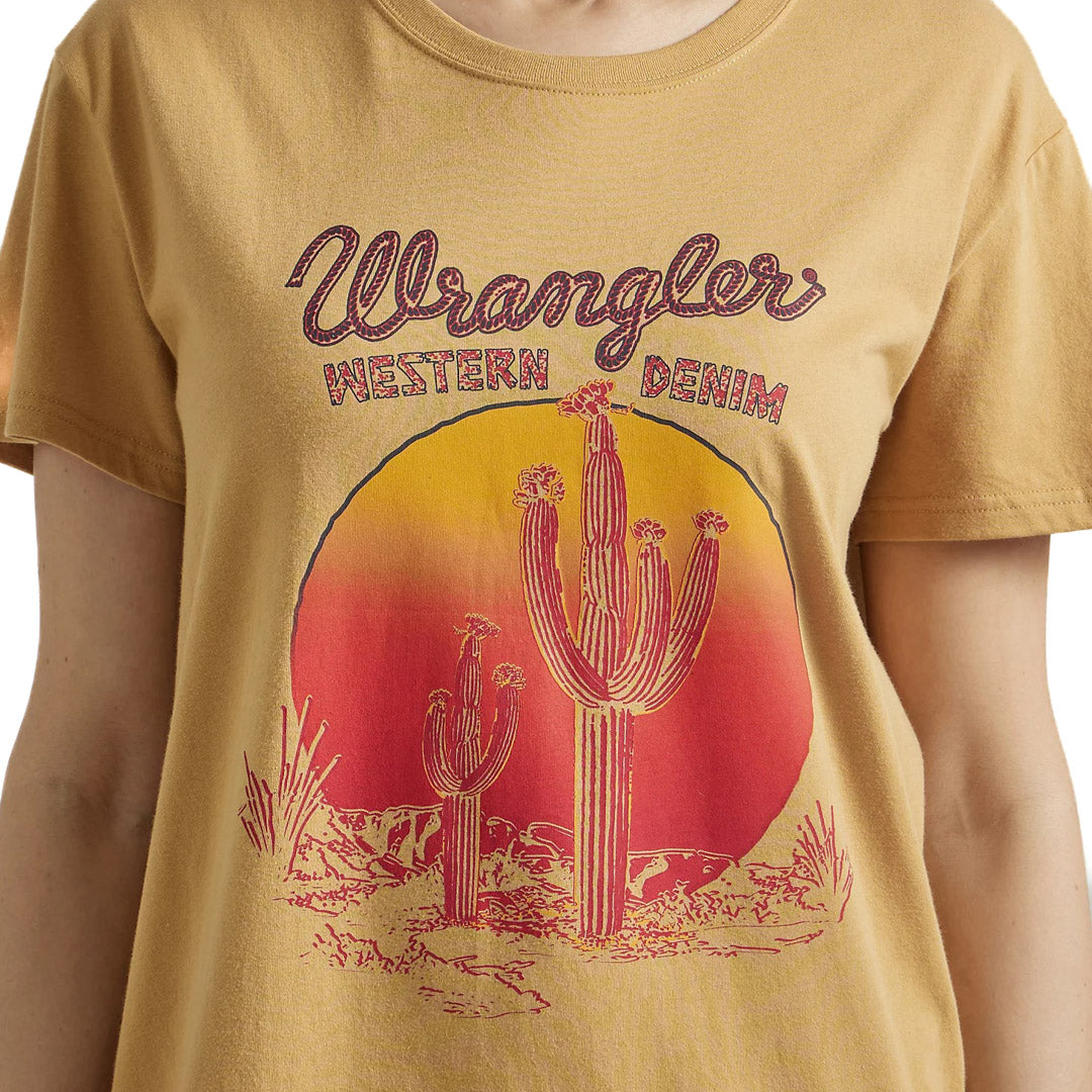 Wrangler Women's Retro Boyfriend Fit Graphic T-Shirt