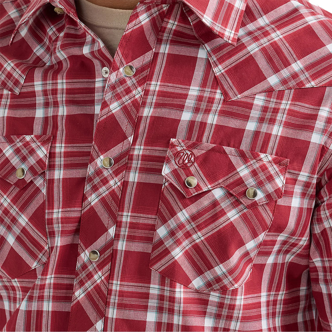 Wrangler Men's Retro Plaid Long Sleeve Snap Shirt
