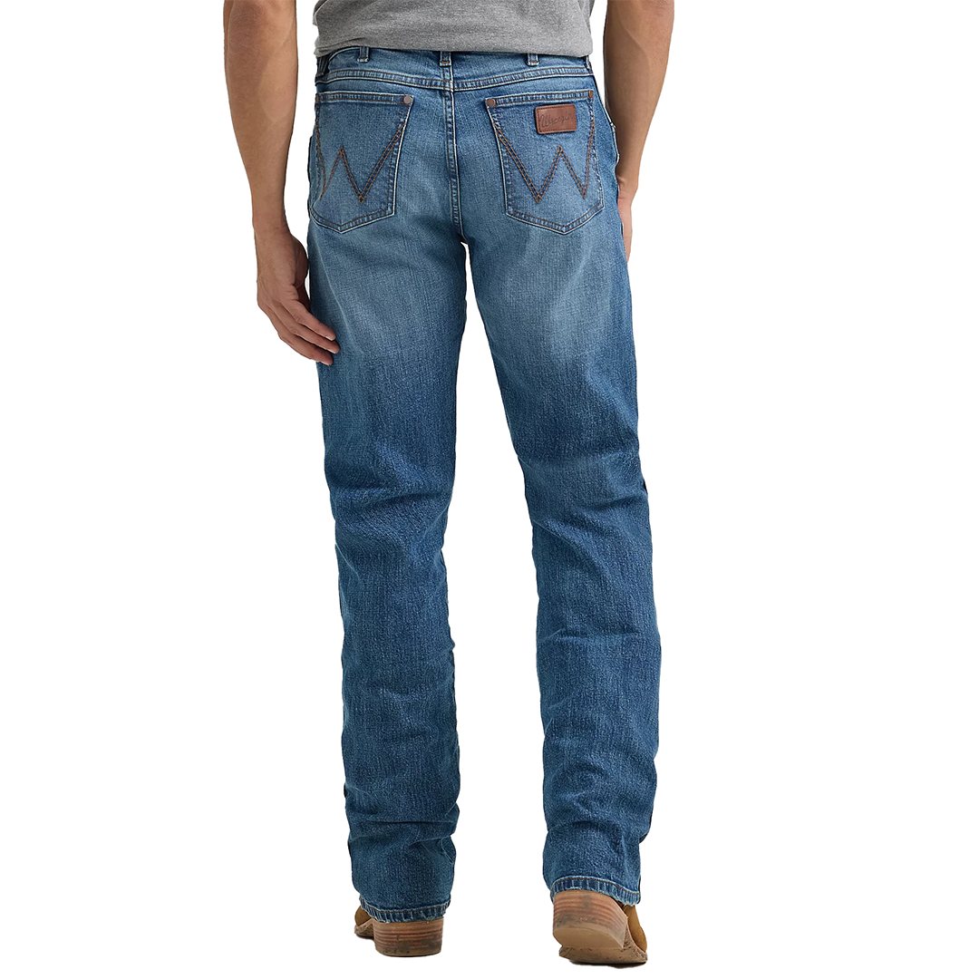 Wrangler Men's Retro Slim Fit Bootcut Jean
