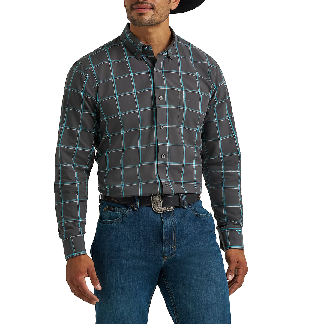 Wrangler Men's Cody Johnson Long Sleeve Button Down Shirt