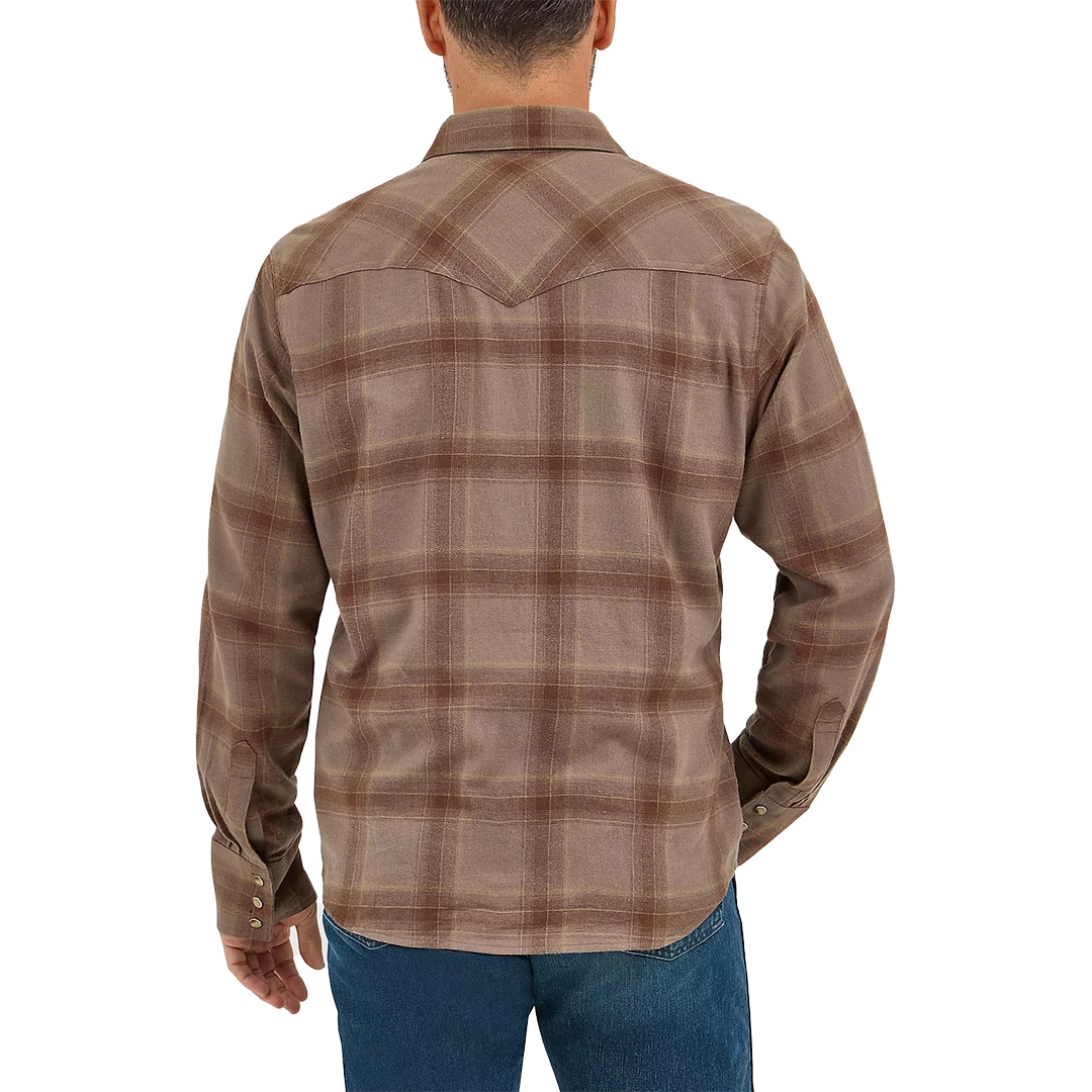 Wrangler Men's Retro Flannel Plaid Western Long Sleeve Snap Shirt