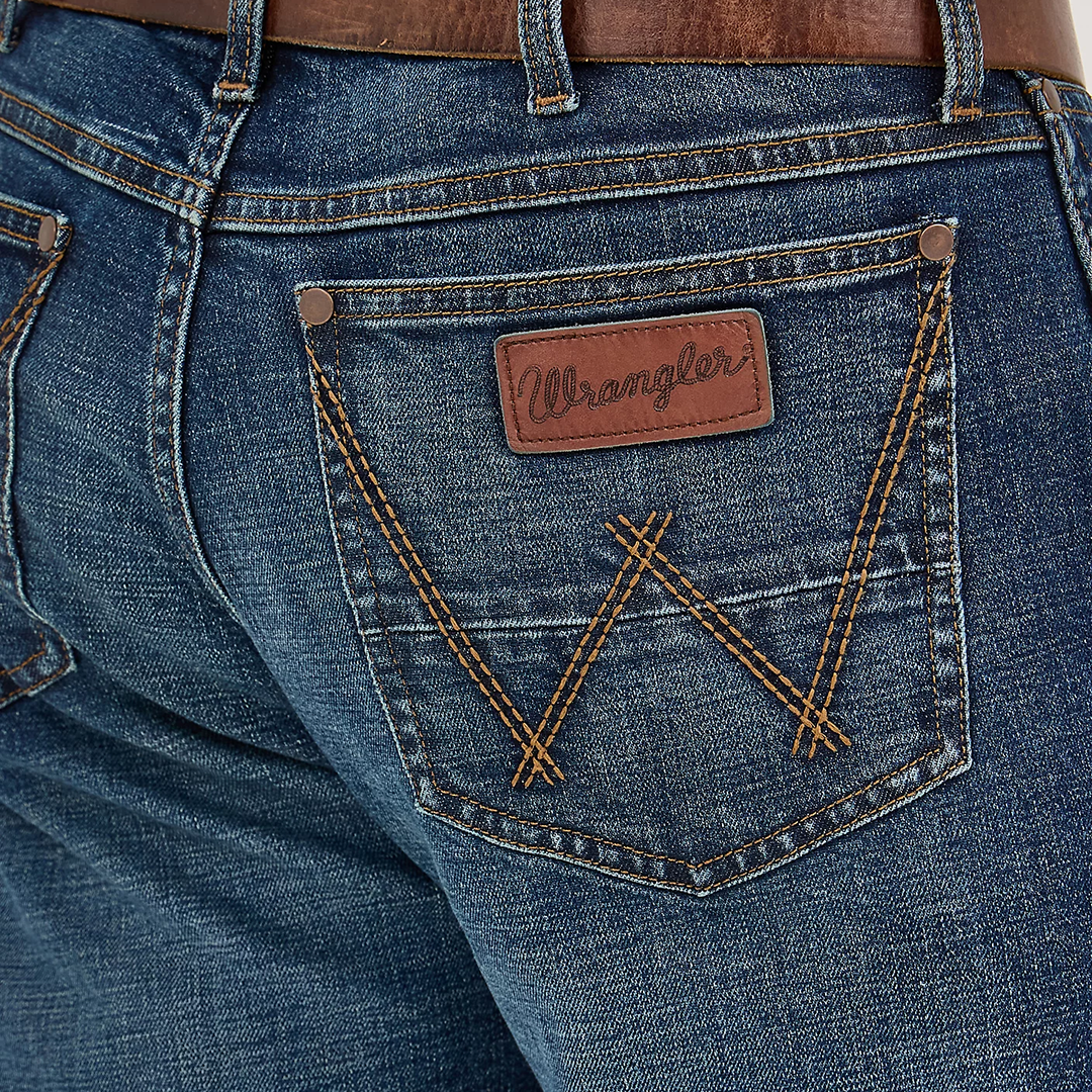Wrangler Men's Retro Slim Fit Straight Leg Jean