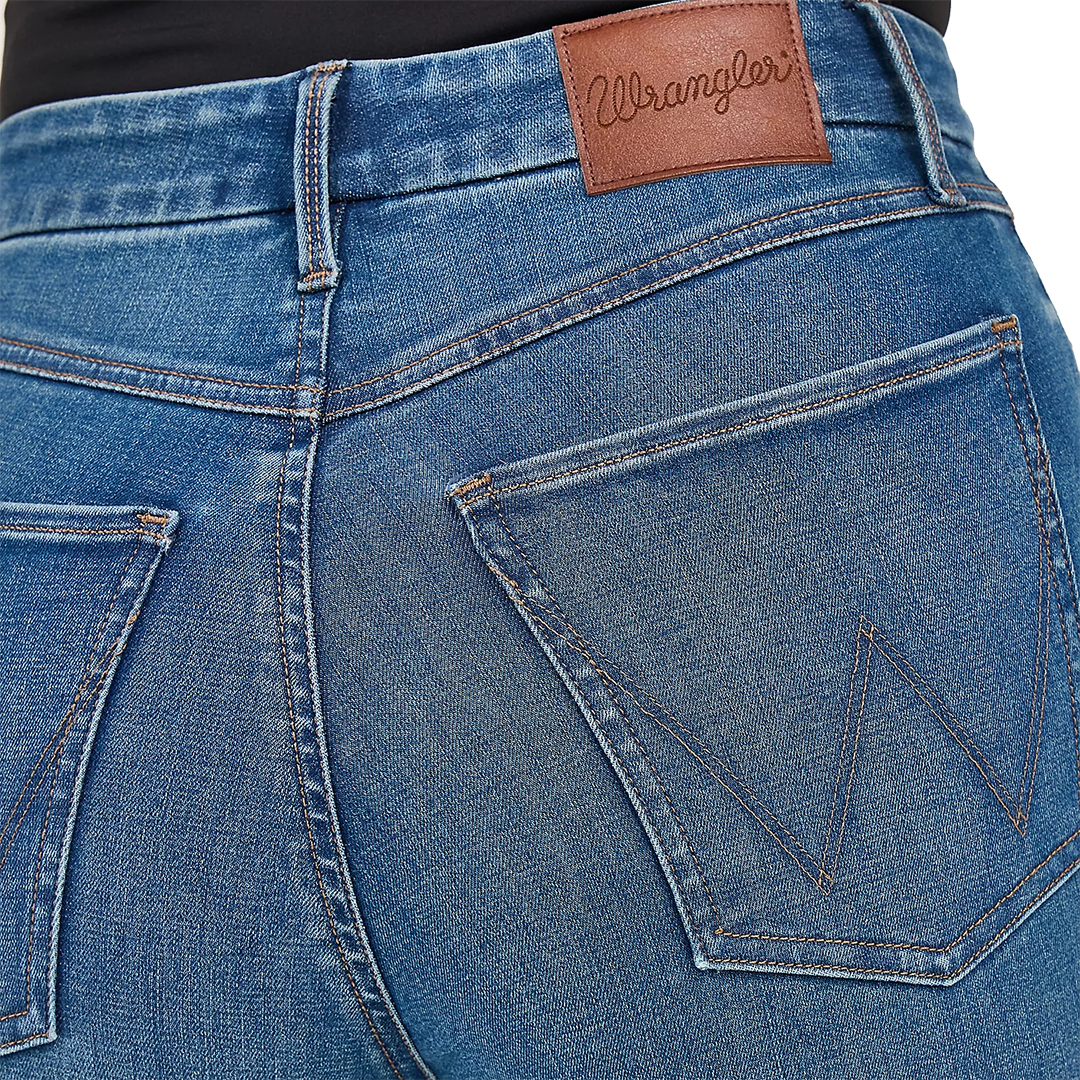 Wrangler Women's Bespoke High Rise Bootcut Jeans