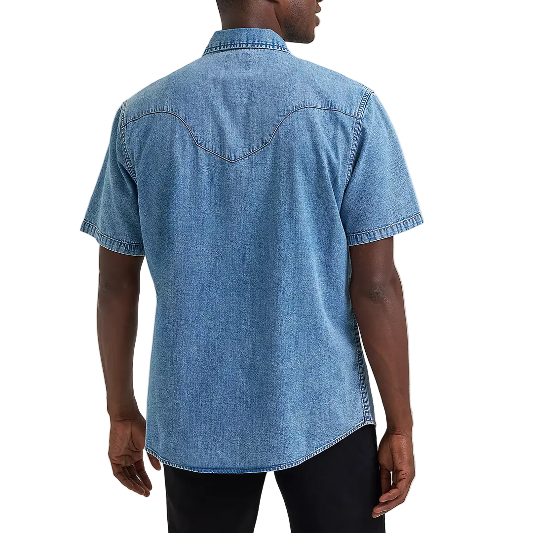 Wrangler Men's Vintage-Inspired Sculpted Yoke Denim Short Sleeve Snap Shirt