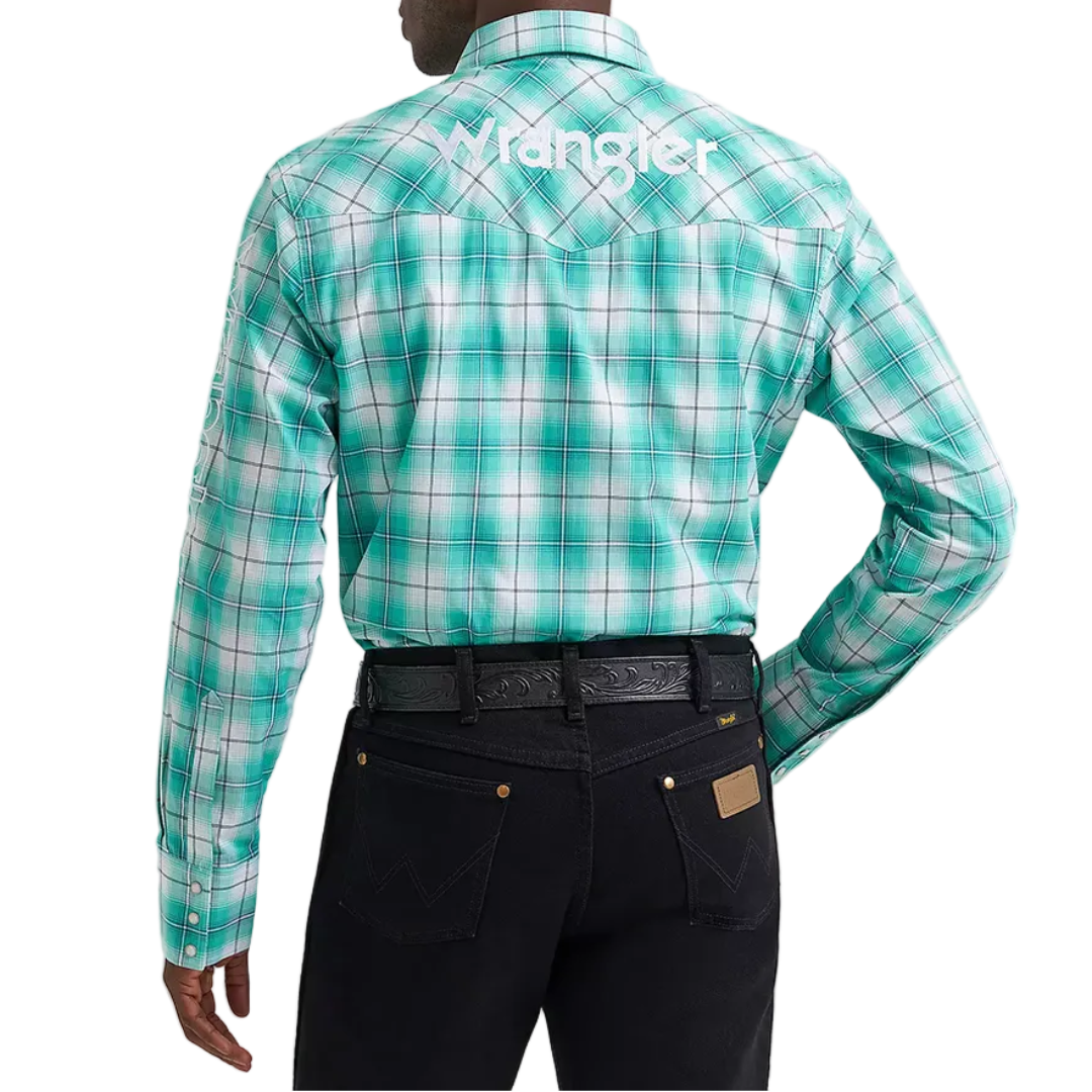 Wrangler Men's Logo Long Sleeve Snap Shirt