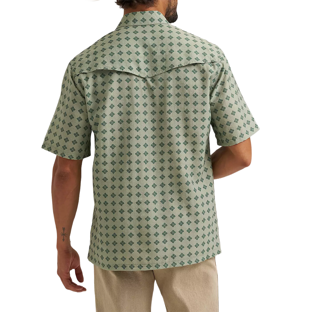Wrangler Men's All Terrain Gear Long Sleeve Snap Shirt