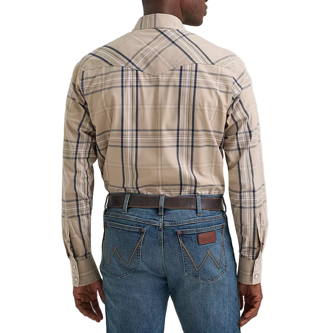 Wrangler Men's Retro Premium Plaid Long Sleeve Snap Shirt
