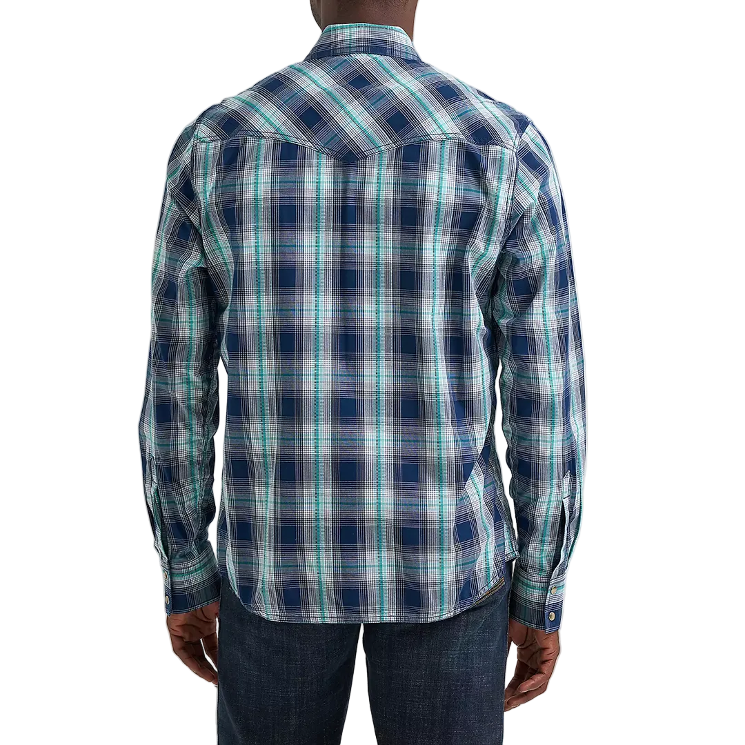 Wrangler Men's Retro Premium Plaid Long Sleeve Snap Shirt