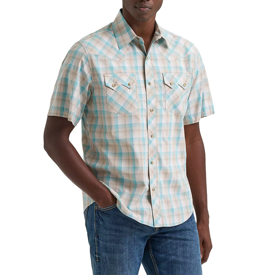 Wrangler Men's Retro Plaid Short Sleeve Snap Shirt
