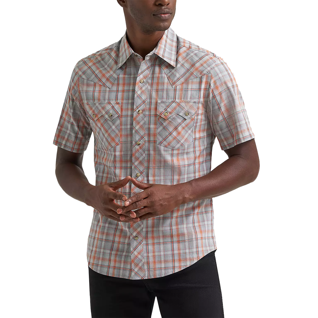 Wrangler Men's Retro Plaid Short Sleeve Snap Shirt