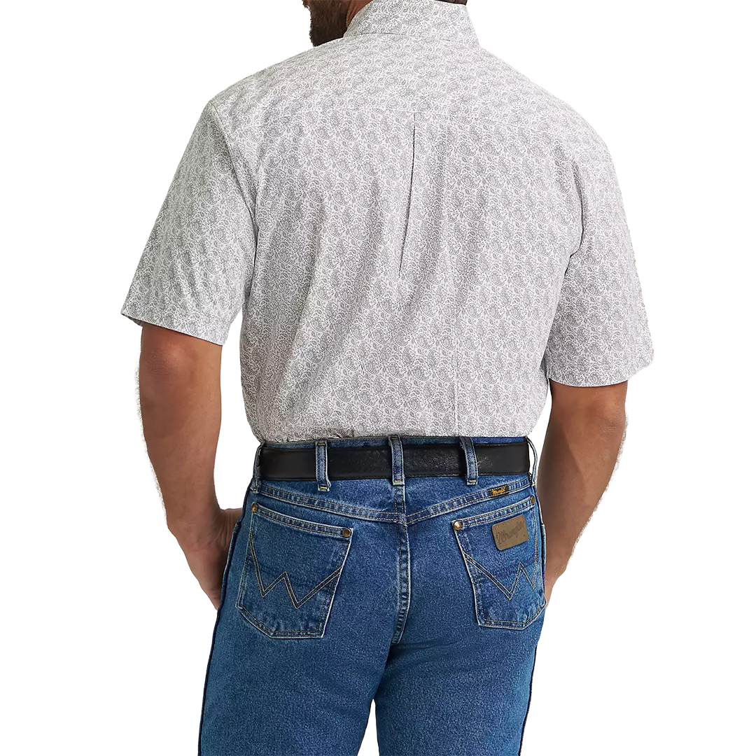 Wrangler Men's George Strait Paisley Print Short Sleeve Button Shirt