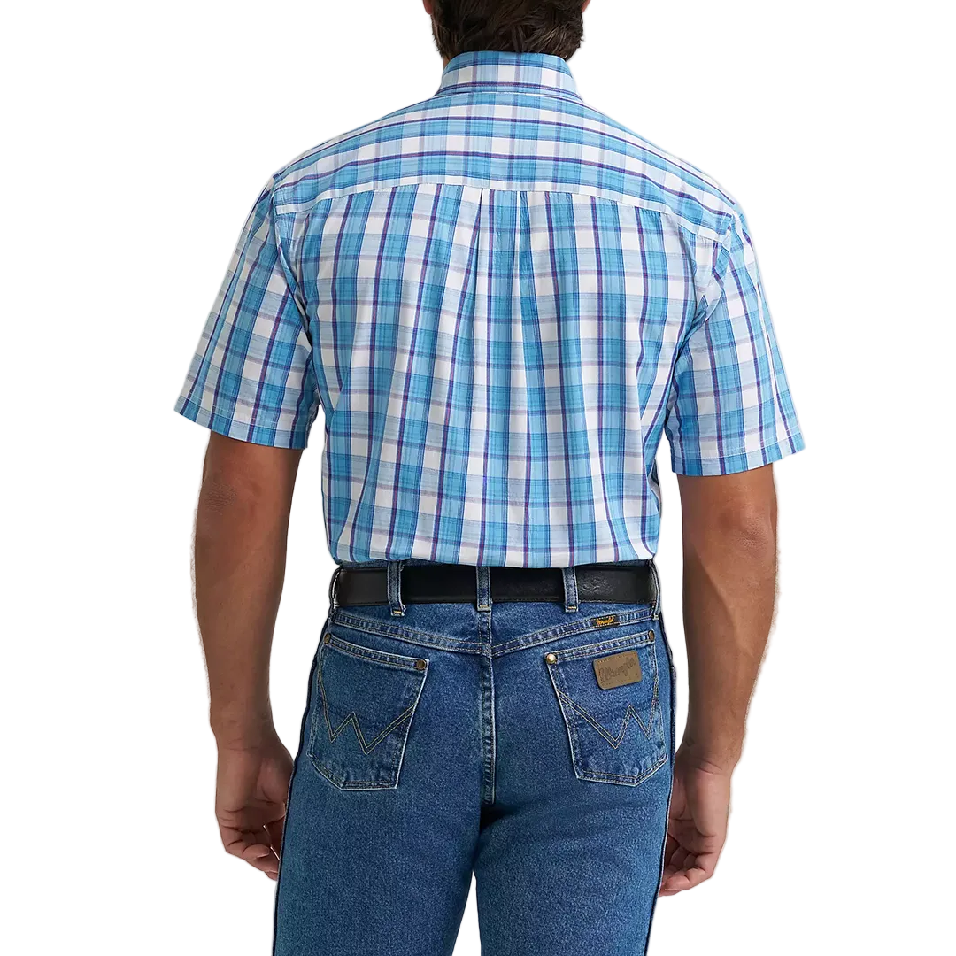 Wrangler Men's George Strait Short Sleeve Button Shirt