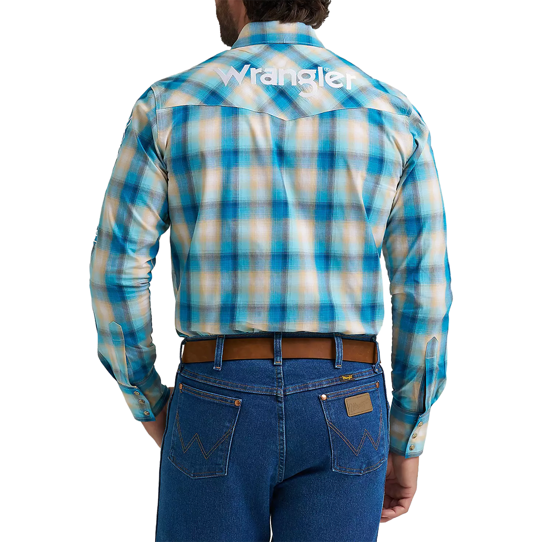 Wrangler Men's Logo Long Sleeve Snap Shirt