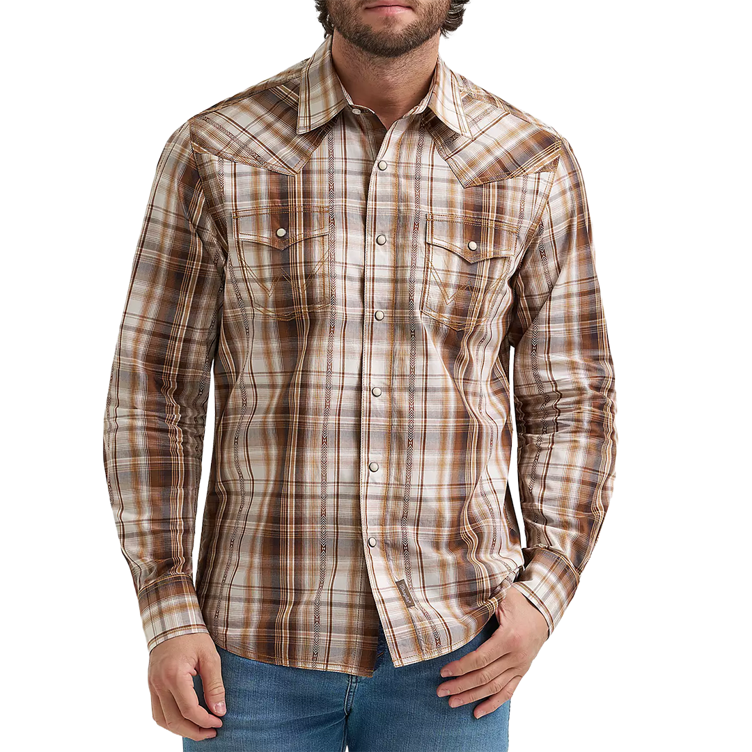 Wrangler Men's Retro Premium Plaid Long Sleeve Snap Shirt