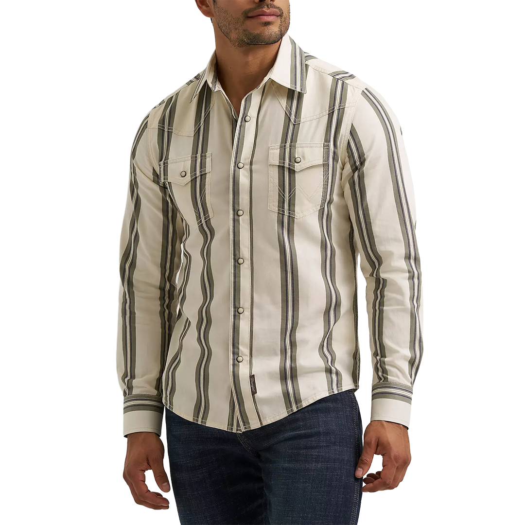 Wrangler Men's Retro Premium Long Sleeve Snap Shirt