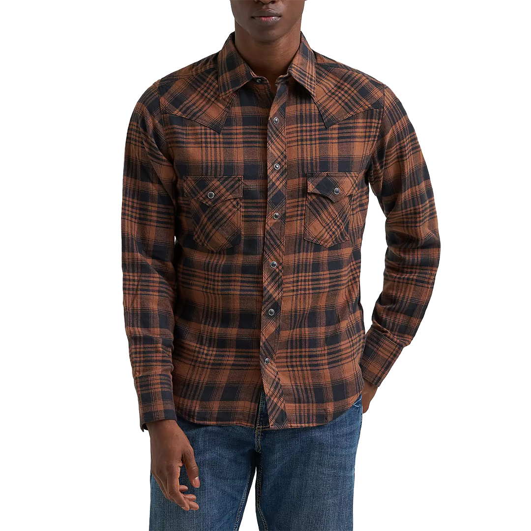 Wrangler Men's Retro Flannel Long Sleeve Snap Shirt