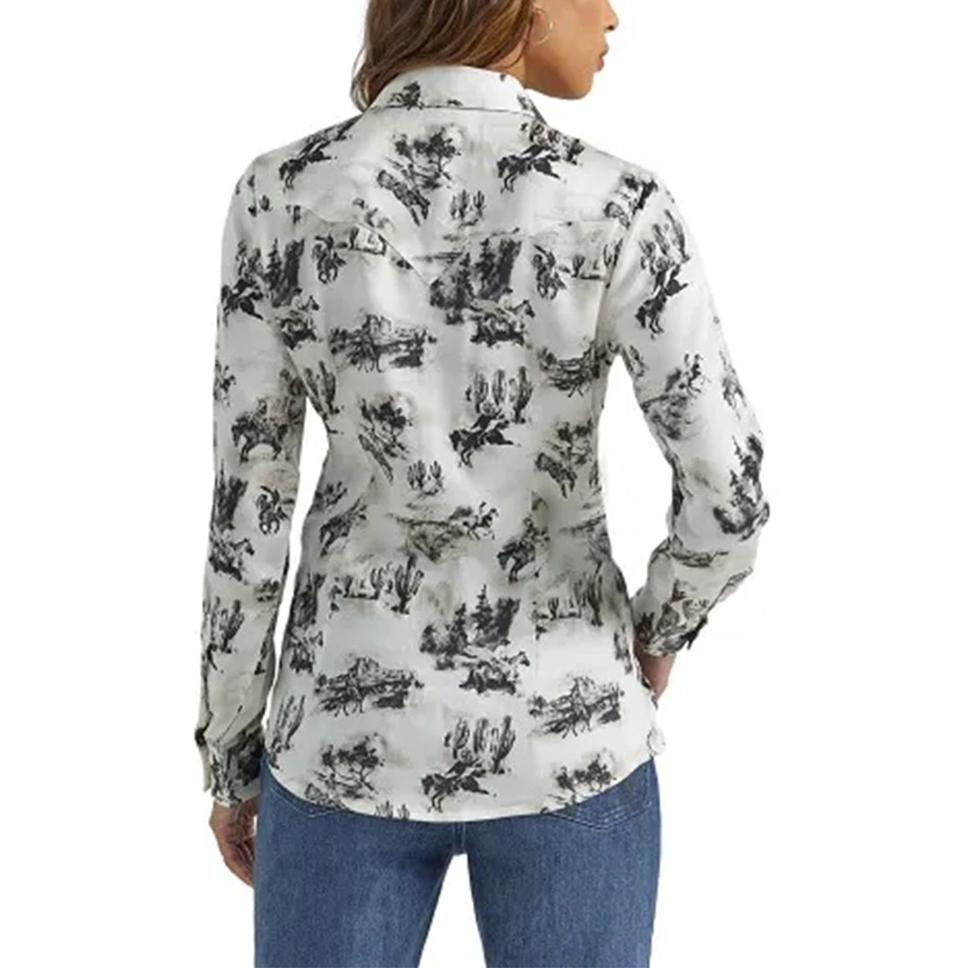 Wrangler Women's Western Print Long Sleeve Snap Shirt
