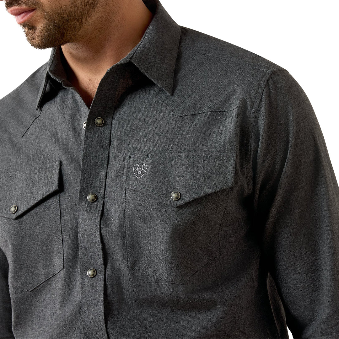 Ariat Men's Solid Long Sleeve Snap Shirt