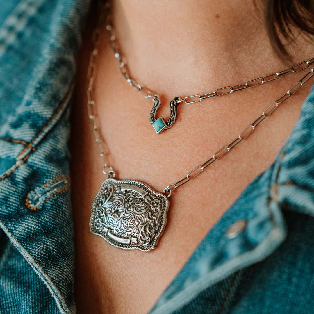 Collier pendentif de bar western outillé Wyo Horse pour femmes