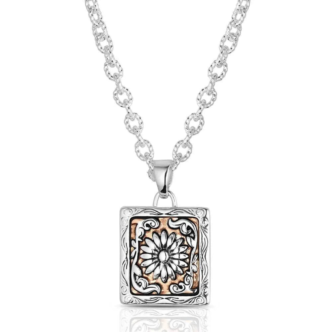 Montana Silversmiths Women's Ranch House Floral Necklace