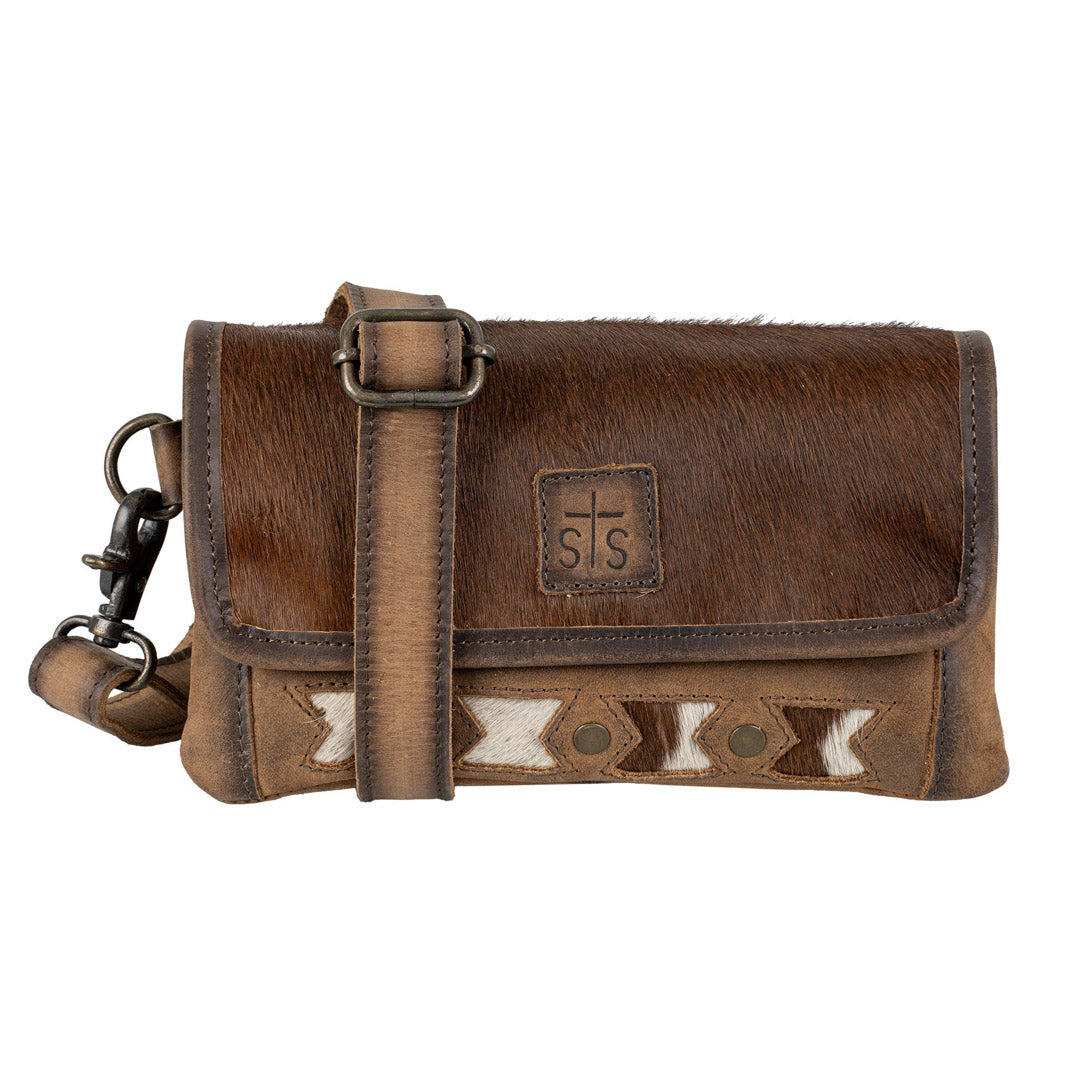 STS Ranchwear Women's Roswell Cowhide Crossbody Purse
