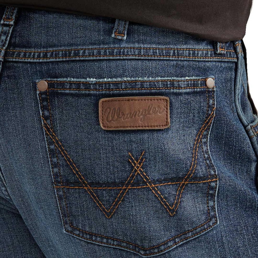 Wrangler Men's Retro Slim Fit Straight Leg Jeans