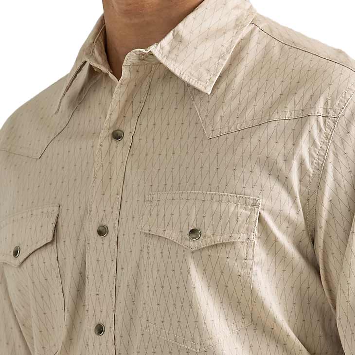 Wrangler Men's Competition Advanced Comfort Diamond Print Snap Shirt