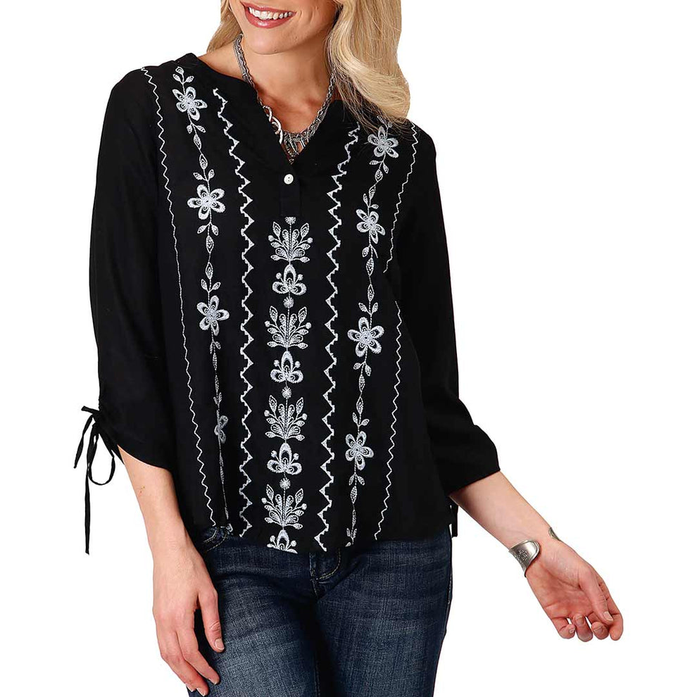 Roper Women's Floral Embroidered Peasant Blouse