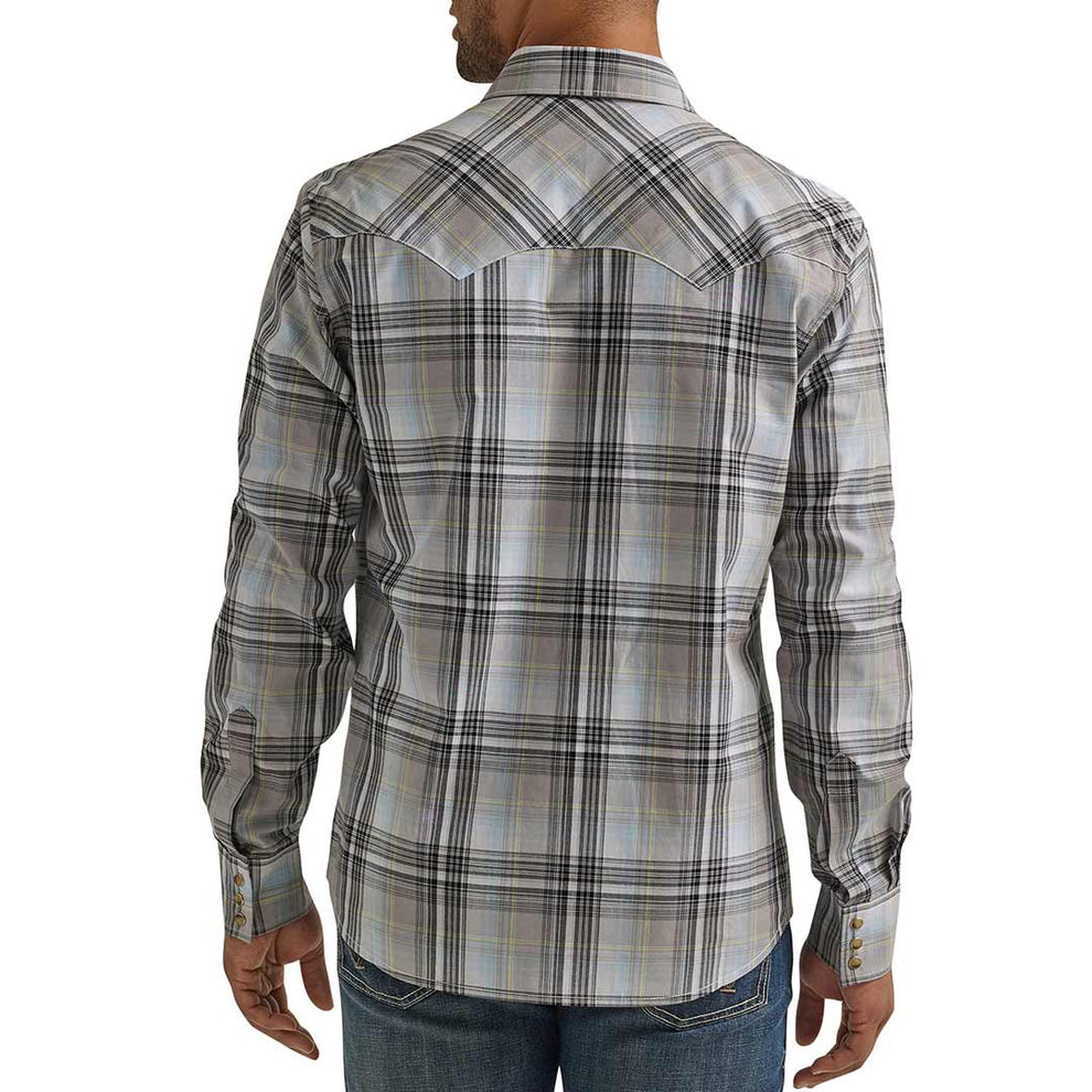 Wrangler Men's Retro Modern Fit Plaid Snap Shirt