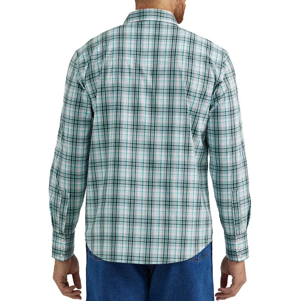 Wrangler Men's Wrinkle Resist Classic Fit Plaid Snap Shirt