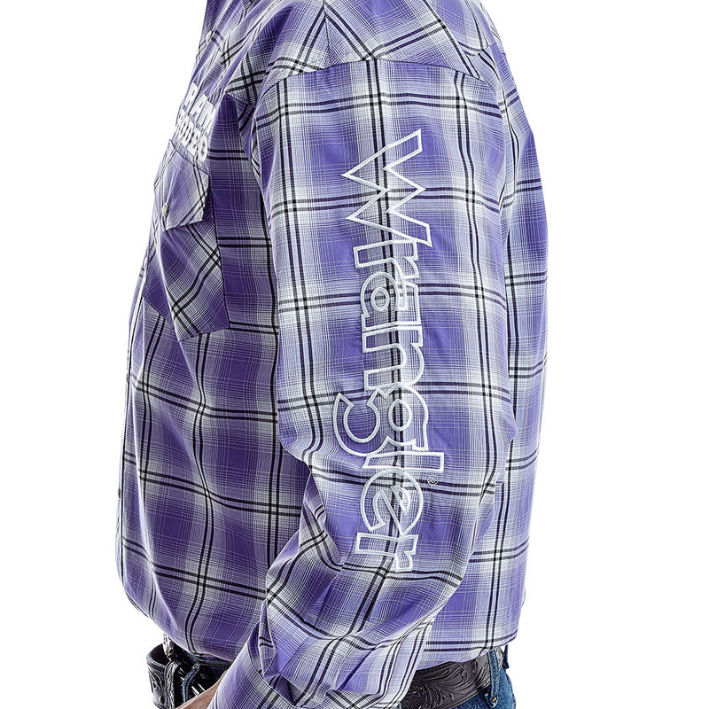 Wrangler Men's Ram Rodeo Series Logo Plaid Shirt